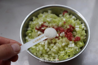 对抗寒冷的高热量——牛肉韭黄煎包的做法步骤：5