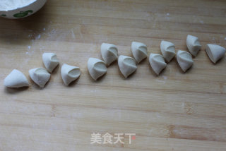 对抗寒冷的高热量——牛肉韭黄煎包的做法步骤：11