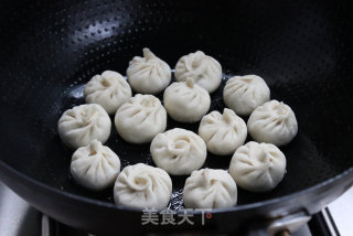 对抗寒冷的高热量——牛肉韭黄煎包的做法步骤：15