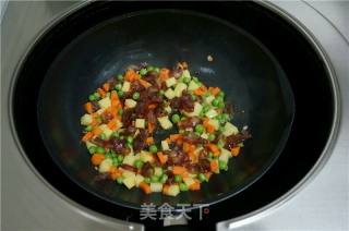腊肠土豆焖饭的做法步骤：6