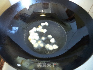 韭苔牛杂的做法步骤：3
