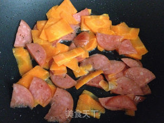 肉片炒鲜菇的做法步骤：2