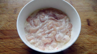 红辣椒炒肉丝的做法步骤：3