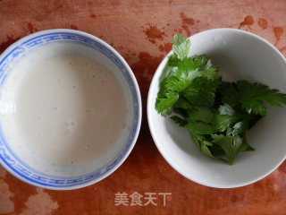 春饼之芹菜叶饼的做法步骤：2