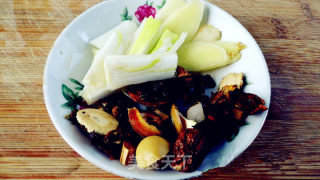 五花肉冻豆腐的做法步骤：2