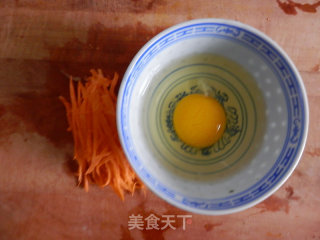 胡罗卜蛋卷的做法步骤：2