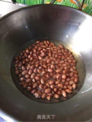 宫保鸡丁的做法步骤：1