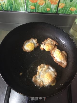 鹌鹑蛋烧大白菜的做法步骤：3