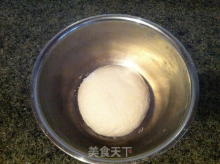 蒸千层饼的做法步骤：1