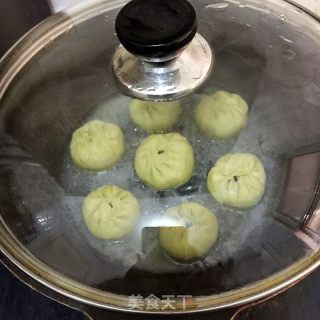 抹茶生煎包的做法步骤：7