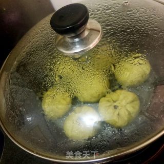 抹茶生煎包的做法步骤：8