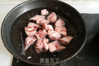 虫草花大枣煲羊排的做法步骤：3
