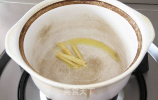 【火腿虾皮萝卜丝汤】：节后下火消脂必备的做法步骤：3