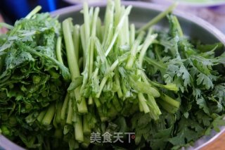 蒜蓉茼蒿的做法步骤：2