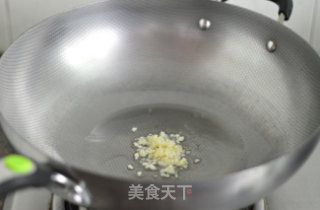 蒜香荷兰豆的做法步骤：3