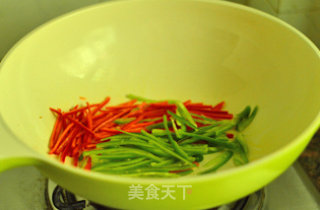 双椒蛋丝的做法步骤：5
