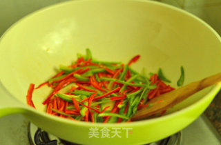 双椒蛋丝的做法步骤：6