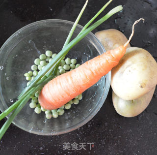 胡萝卜土豆饼的做法步骤：1