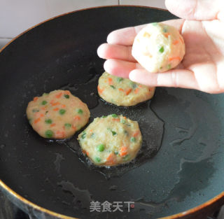 胡萝卜土豆饼的做法步骤：8