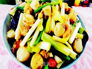 韭菜黄炒鲜贝的做法步骤：10