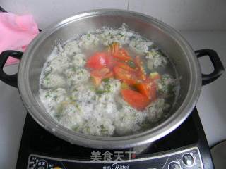 西红柿肉丸汤的做法步骤：7