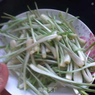 荞菜烧海狗的做法步骤：4