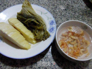 开洋雪菜炒冬笋的做法步骤：1