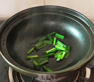 香菇肉丸煮豆腐的做法步骤：2