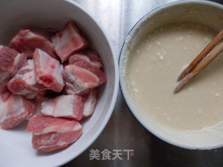 软炸排骨的做法步骤：2