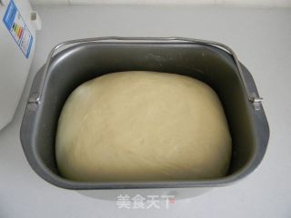 蓝莓果酱面包的做法步骤：1