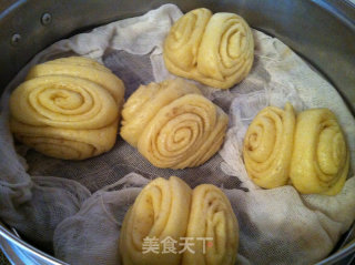 玉米面花卷的做法步骤：12