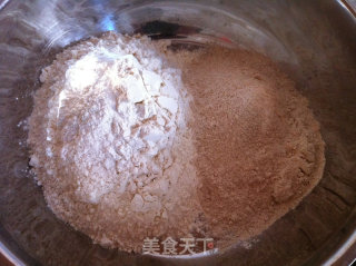全麦荷叶夹馒头的做法步骤：1