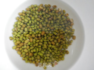 春饼之绿豆饼的做法步骤：1