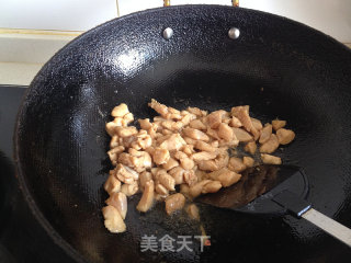 香菇鸡肉的做法步骤：4