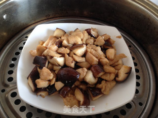 香菇鸡肉的做法步骤：6