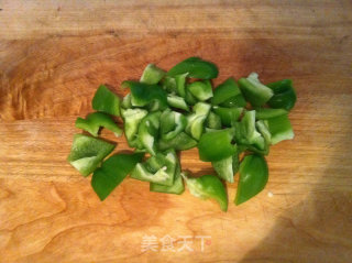 菜椒炒冬瓜的做法步骤：2