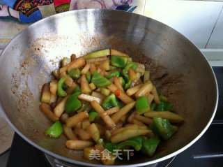菜椒炒冬瓜的做法步骤：7