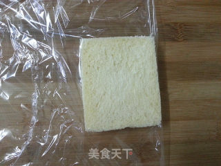儿童餐——黄金吐司卷的做法步骤：3