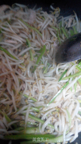 肉丝炒豆芽的做法步骤：5