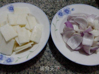 洋葱炒山药的做法步骤：1