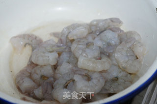 虾仁炒鸡蛋的做法步骤：1