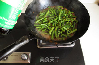爸爸的味道：扁豆焖面的做法步骤：5