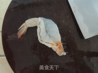 【大虾伴草莓罗勒沙拉】的做法步骤：2