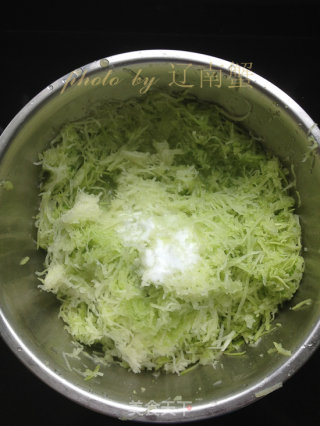 猪肉萝卜饺子的做法步骤：12