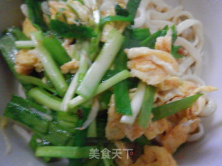 韭菜鸡蛋热捞面的做法步骤：9