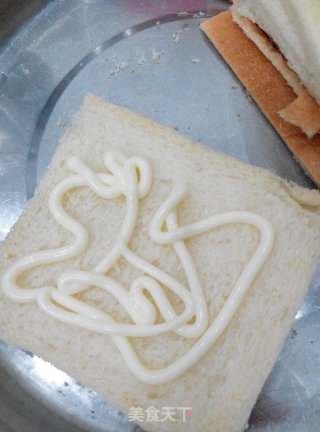 鸡蛋火腿三文治的做法步骤：2