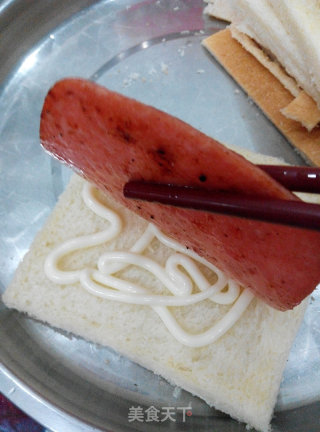 鸡蛋火腿三文治的做法步骤：3