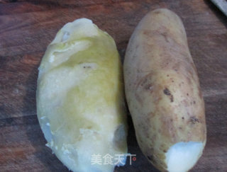 香煎黑椒土豆的做法步骤：1