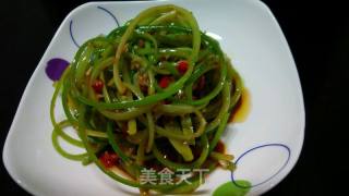 凉拌手撕蒜苔的做法步骤：11