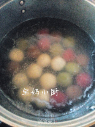 黑芝麻彩色汤圆的做法步骤：9